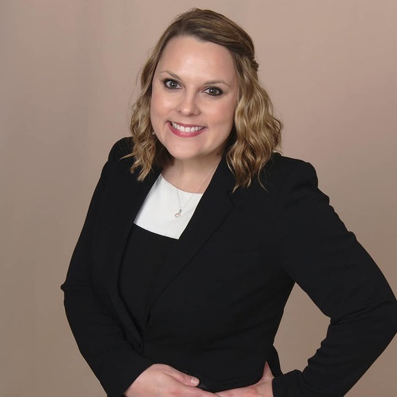 Meet your Posher, Allison - Picture 1 of 1